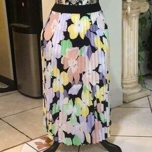 Calvin Klein Women's Skirt Yellow  A-Line Pleated Floral